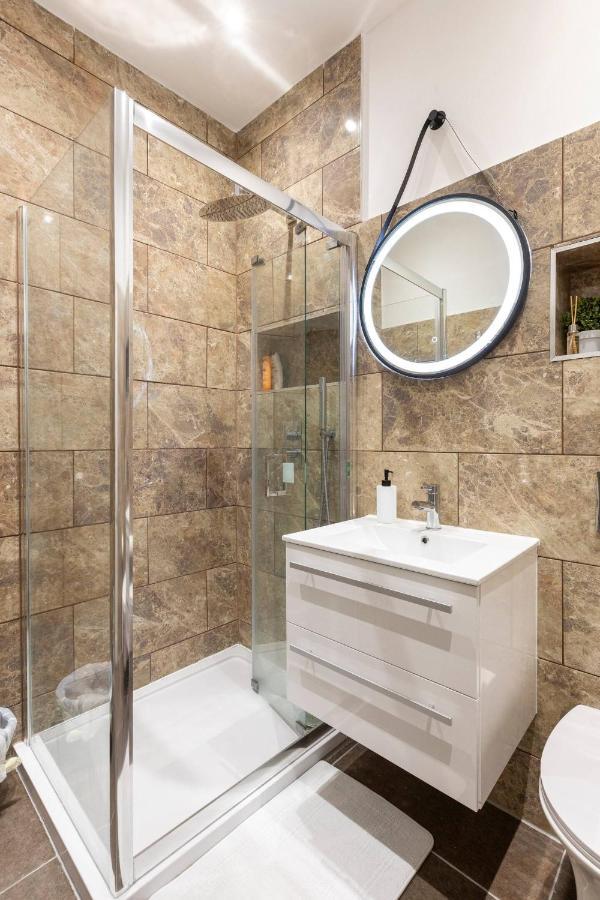 דירות Cozy Flat In The Heart Of לונדון מראה חיצוני תמונה